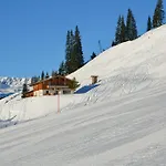 Wallegg - Alpine Premium - In-ski Out - Real Alpine Location Chalet