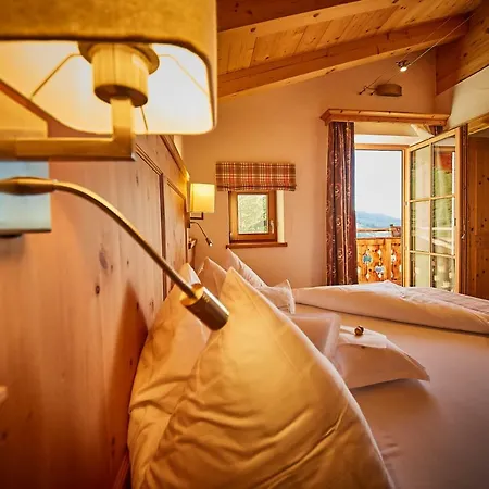 Wallegg - Alpine Premium - In-ski Out - Real Alpine Location Saalbach-Hinterglemm