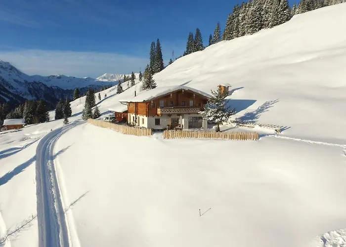 Wallegg - Alpine Premium - In-ski Out - Real Alpine Location * Saalbach-Hinterglemm