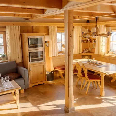 Wallegg - Alpine Premium - In-ski Out - Real Alpine Location Chalet *