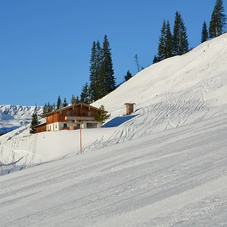 Wallegg Lodge - Alpine Premium Chalet - Ski In-Ski Out - Real Alpine Location Saalbach Chalet