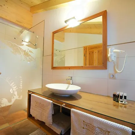 Wallegg Lodge - Alpine Premium Chalet - Ski In-Ski Out - Real Alpine Location Saalbach Saalbach-Hinterglemm