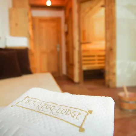 Chalet Wallegg Lodge - Alpine Premium Chalet - Ski In-Ski Out - Real Alpine Location Saalbach