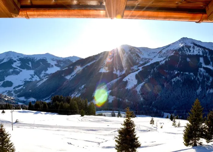 Chalet Wallegg Lodge - Alpine Premium Chalet - Ski In-Ski Out - Real Alpine Location Saalbach *