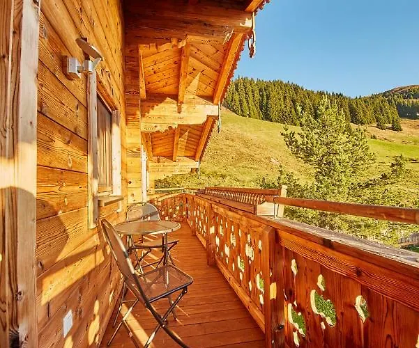 Wallegg Lodge - Alpine Premium Chalet - Ski In-Ski Out - Real Alpine Location Saalbach Chalet *